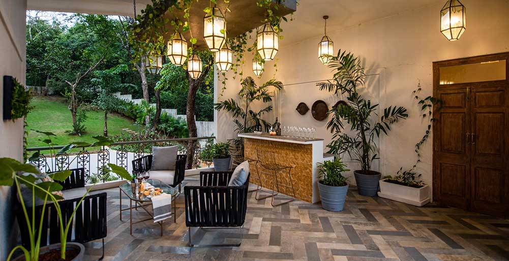 Estate de Escobar - Terrace bar seating area
